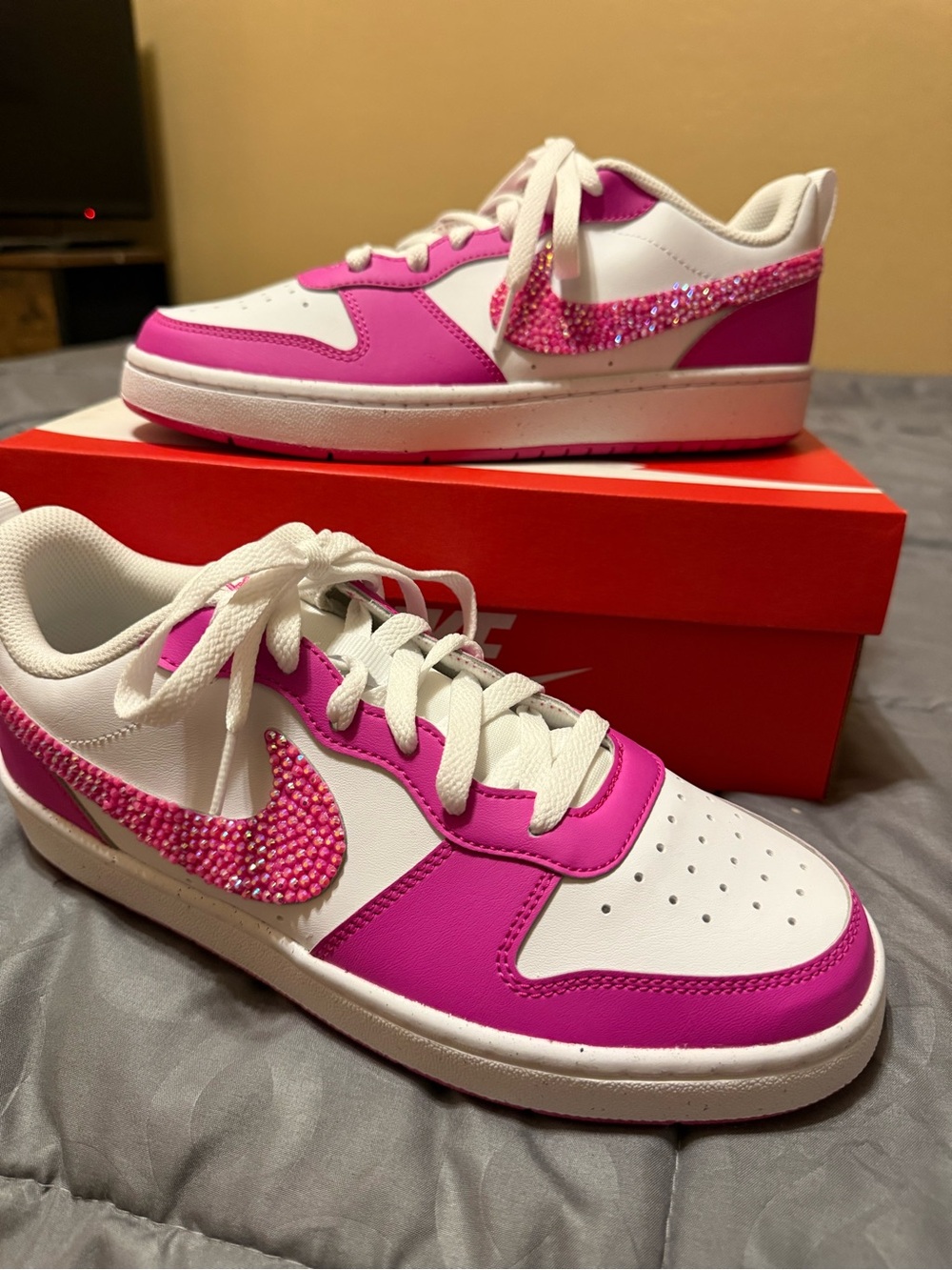 Nike Court Borough Hot Pink Low-Tops with Crystal Swoosh 7y or 8.5 women’s